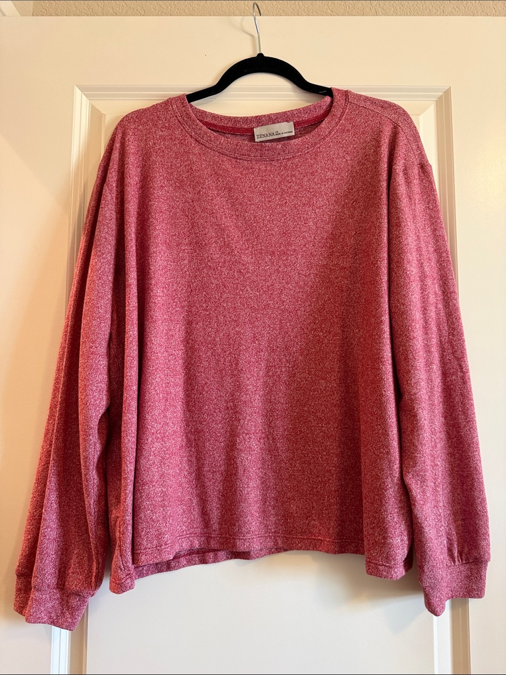 Zenana Outfitters Heathered Red Long Sleeve Crewneck